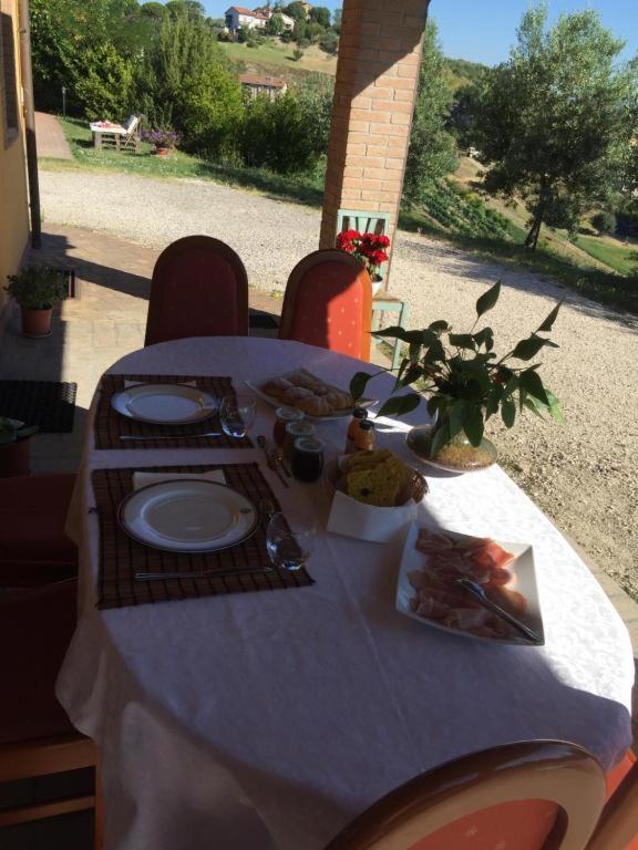 Il Casale Di Lavinia Bed and Breakfast Fabro Exteriör bild